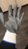 Перчатки нейлоновые с нитриловым обливом РИТМ (белый с серым) - ООО "СИЗ" 