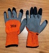 Перчатки нейлоновые с двойным вспененным латексом (оранжевая с синим) черные пальчики - ООО "СИЗ" 