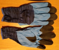 Перчатка нейлоновая с двойным вспененным латексом (черная с синим)  - ООО "СИЗ" 