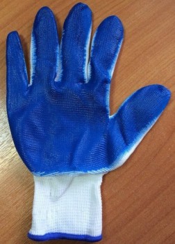Перчатки нейлоновые с нитриловым обливом (белый с синим) - ООО "СИЗ" 